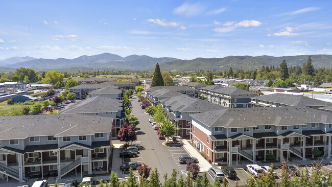 Building Photo - Orchard Glen Estates Rental