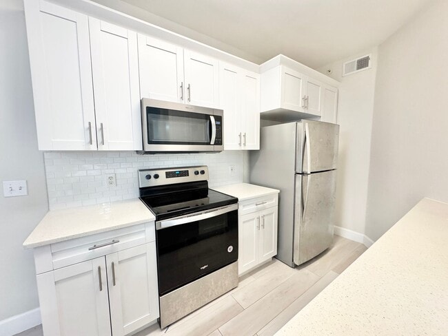 Photo - ** FAIRWAY PRESERVE ** 2 BED / 2 BATH COND...