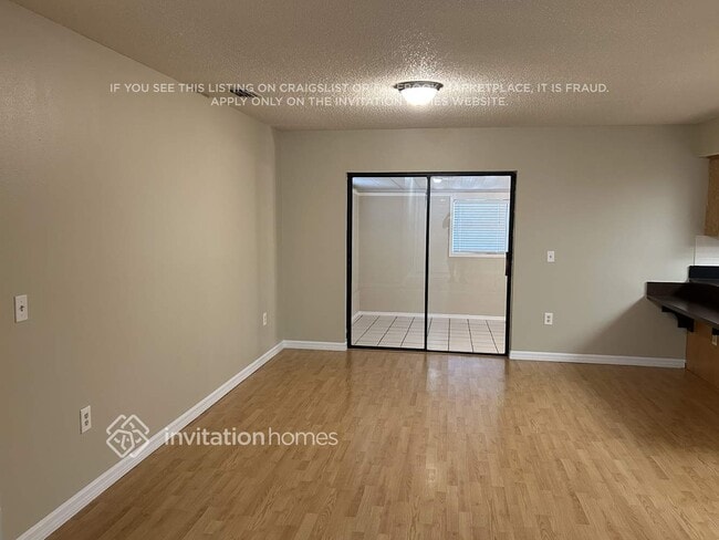 Photo - 1402 Rowell St