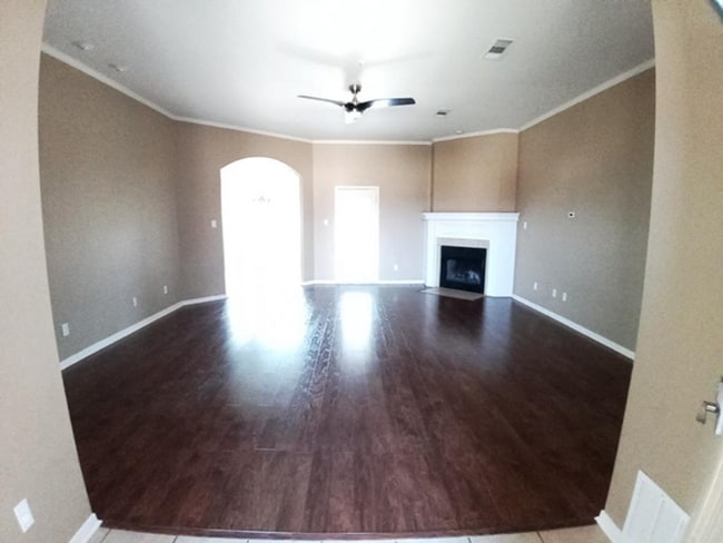 Photo - 3608 Dewitt County Ct