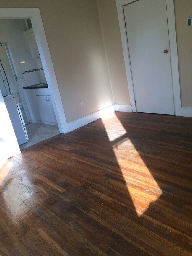 Photo - 38 Gordon St Unit 3