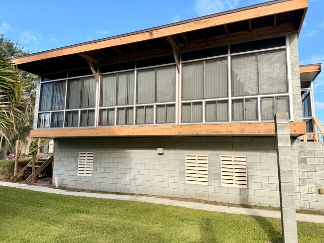 160 N Lakeview Dr Unidad 1