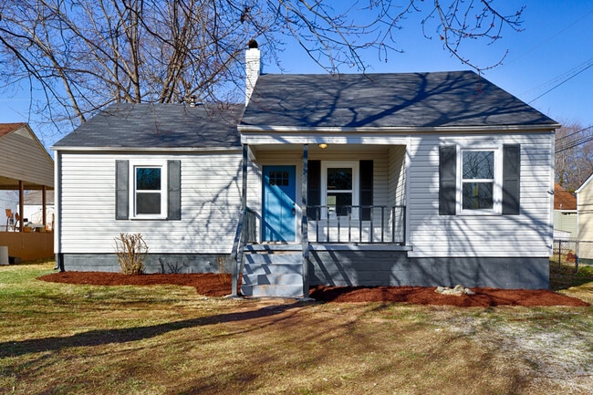 3 Bedroom 2 Bath is WestLawn for Rent - 2206 Walnut St SW