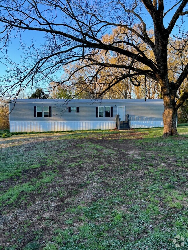 Building Photo - 473 Hopkins Rd Rental