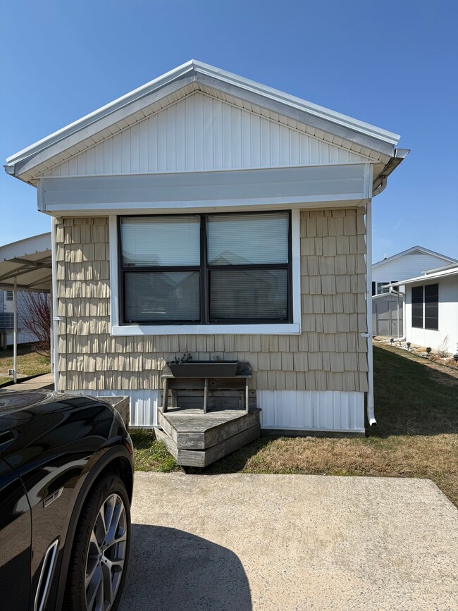 Photo - 24195 King Rd