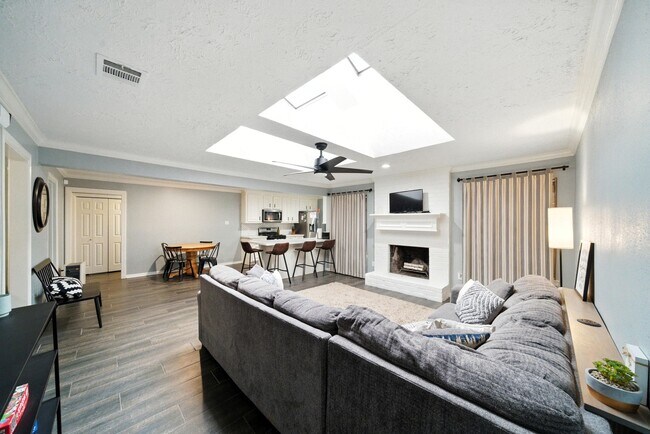 Photo - 10322 Sageplum Dr