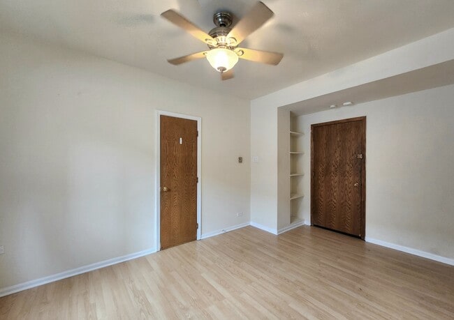 Photo - 1430 N Dearborn Pkwy Unit 308