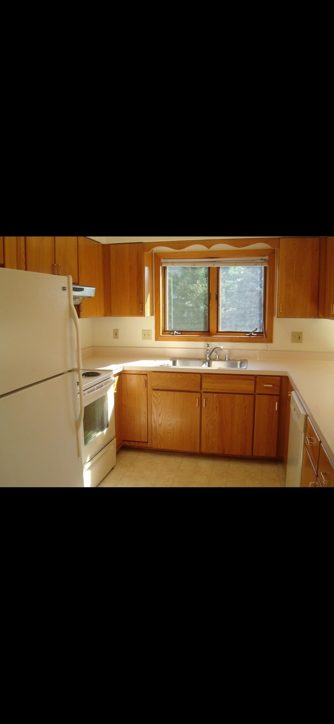 Photo - N26W26334 Quail Hollow Rd