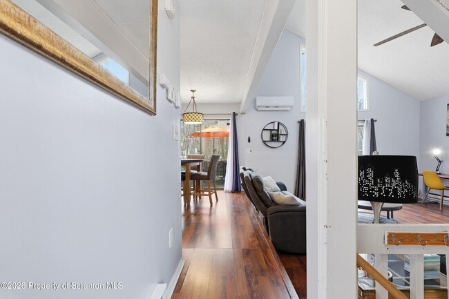 Photo - 1379 Winding Way