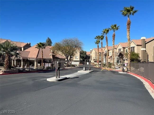 Photo - 2755 Fountain Ridge Ln