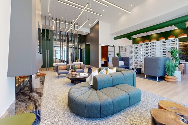 Co-Working Lounge and Café