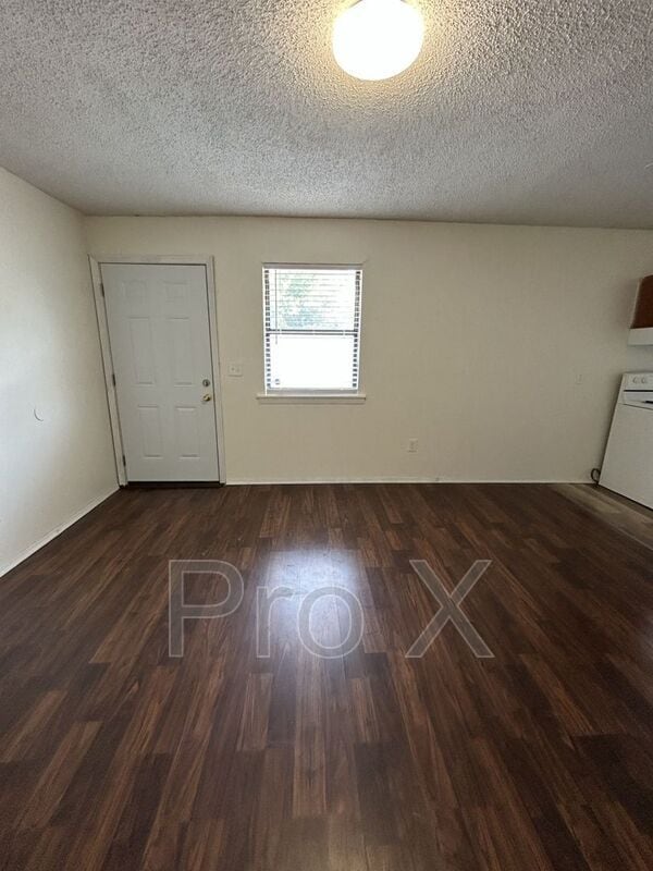 Photo - 106 W Hudson