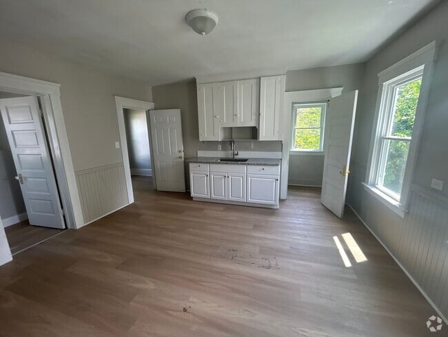 Building Photo - 1005 E 74th St Unit UP Rental