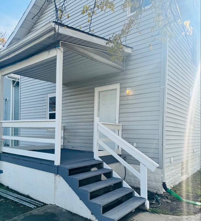 Photo - 1066 E 12th Ave