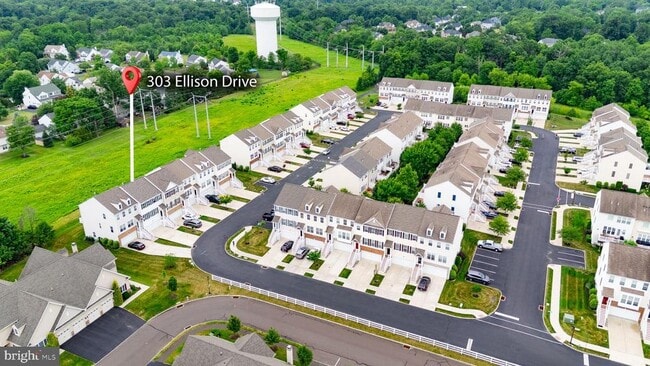 Photo - 303 Ellison Dr