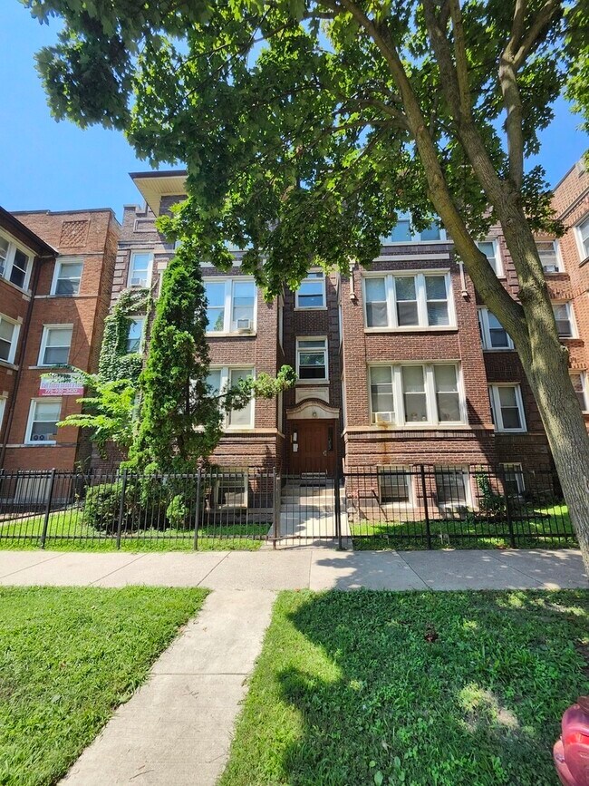 Building Photo - 6730 S Clyde Ave Unit 1 Rental
