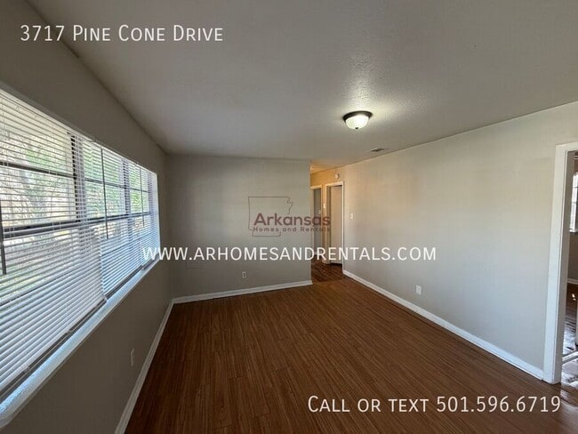 Photo - 3717 Pine Cone Dr