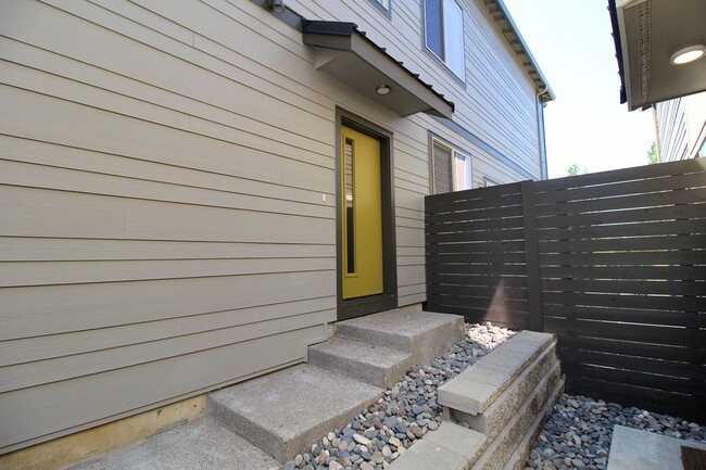 Photo - 258-260 SW Lancaster Ct Unit 260 - ADU