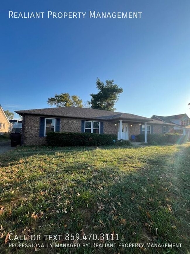 Building Photo - 106 E Edgewood Dr