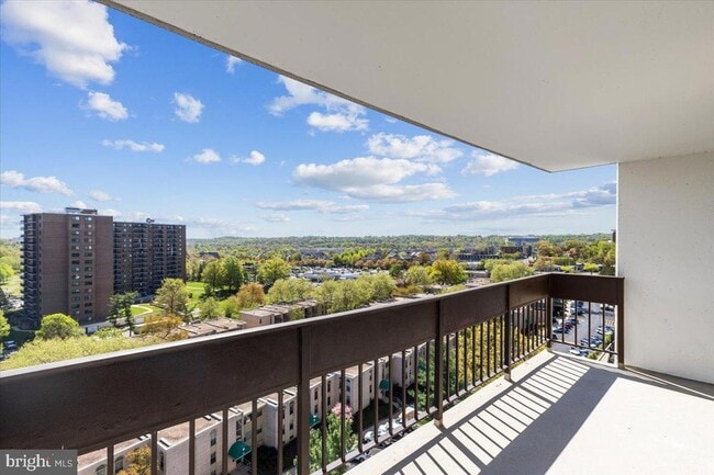 Photo - 5300 Holmes Run Pkwy Unit 1210