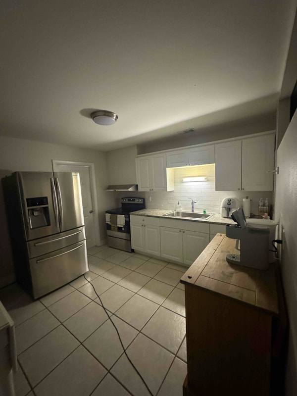 Photo - 2111 Warwick Rd