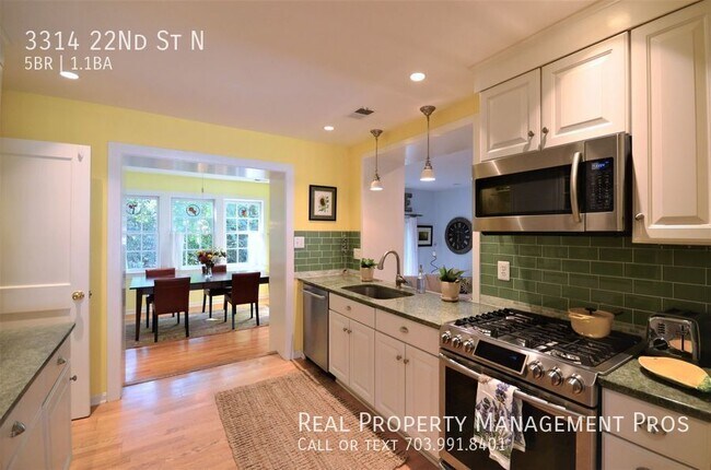 Photo - 3314 22nd St N