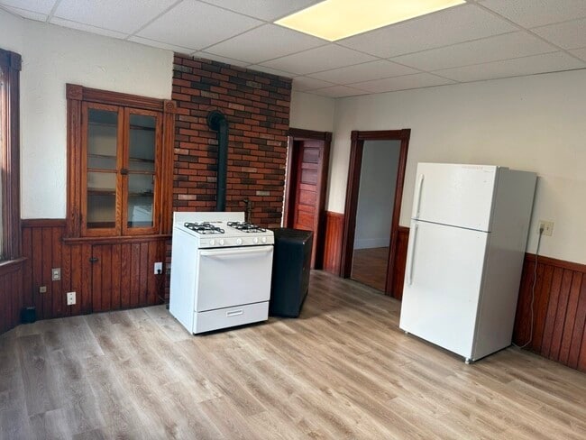 Photo - 71 Esther St Unit 2