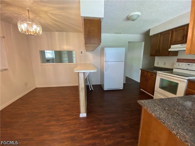 Photo - 7906 Suncoast Dr