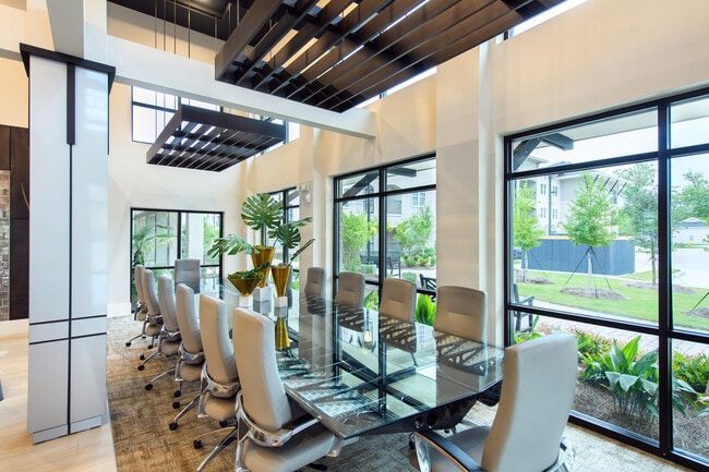 Photo - Park Rowe Apartments - Perkins Rowe