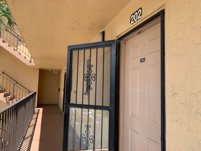 Photo - 9370 SW 8th St Unit 202