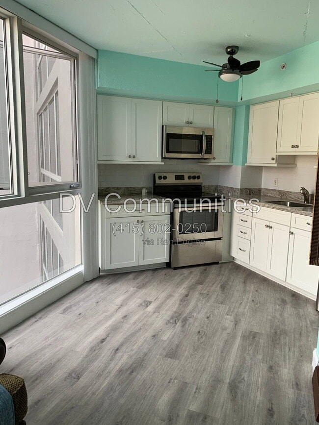 Photo - 470 3rd St S