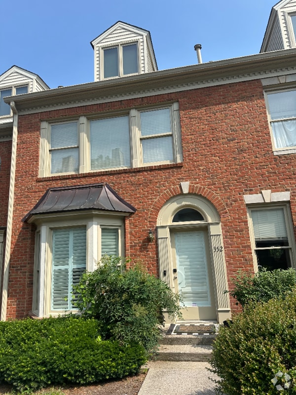 Building Photo - 352 Ardsley Pl Rental