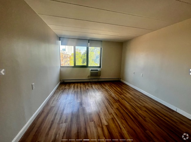 Building Photo - 715 Tremont St Unit 508 Rental
