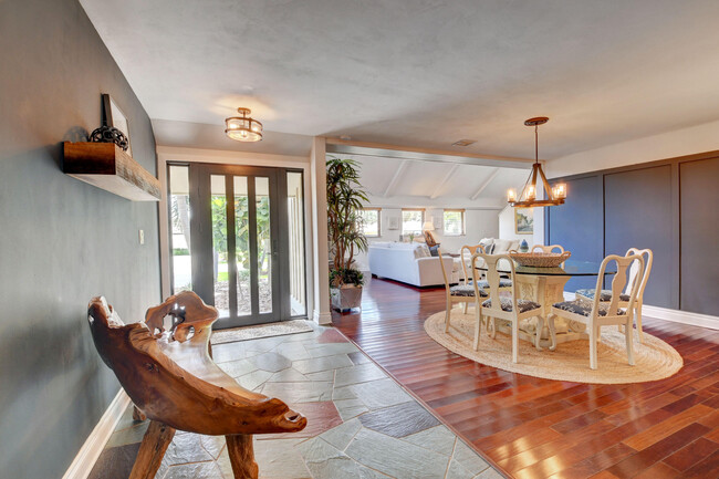 Building Photo - 800 SW 20th St Rental