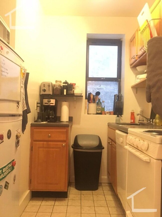 Photo - 823 Beacon St