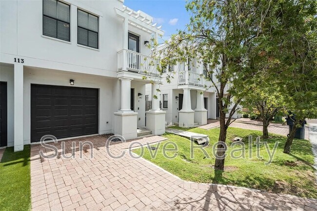 Photo - 113 S Packwood Ave