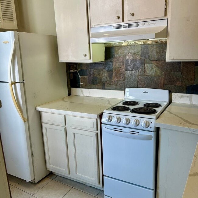 1112 Dauphine St Unit 4