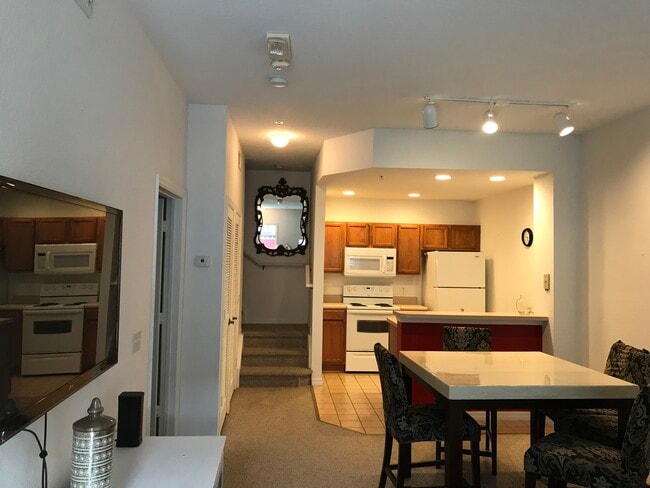 Photo - 4601 Yellowgold Rd W