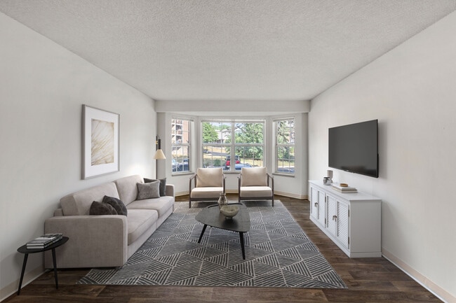 Photo - Meridian Pointe