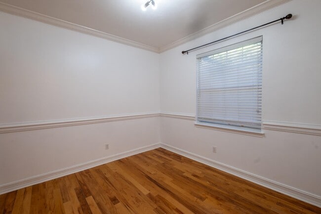 Photo - 3510 Gardenview Way