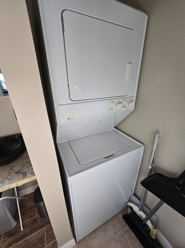 Photo - 1561 5th Ct Unidad 1