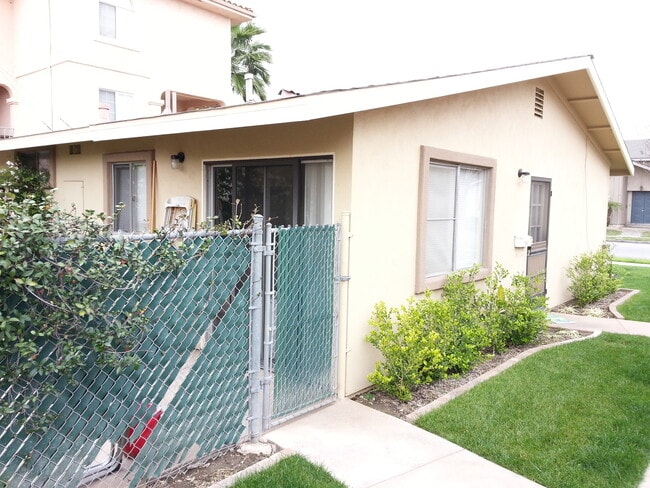 Photo - 3662-3666 Howard Ave. Unit 3662
