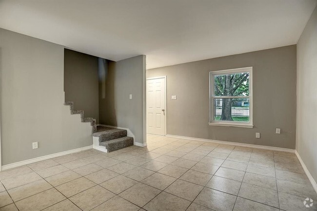 Building Photo - 10004 Westview Dr Unit 2 Rental