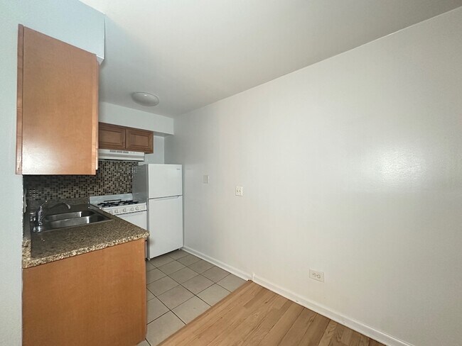 Photo - 5820 N Sheridan Rd Unit 702
