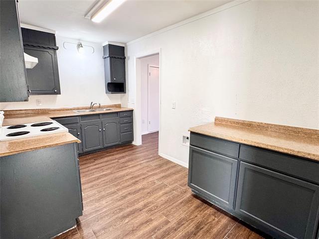 Photo - 141 NW Jayellen Ave