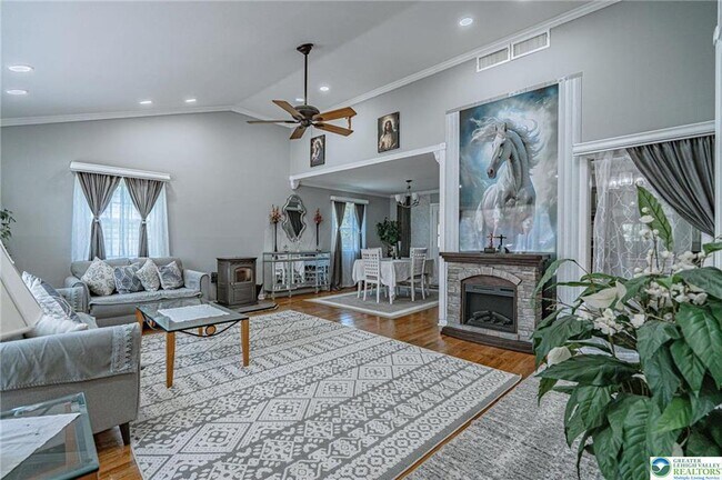 Photo - 2627 Nottingham Rd