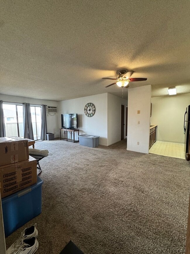 Photo - Owner Pays All Utilities Tenants pays JUST...