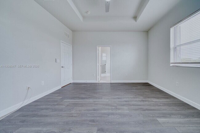 Photo - 2479 NE 4th St