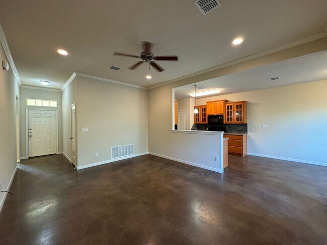 Photo - Duplex *LEASING SPECIAL AVAILABLE*