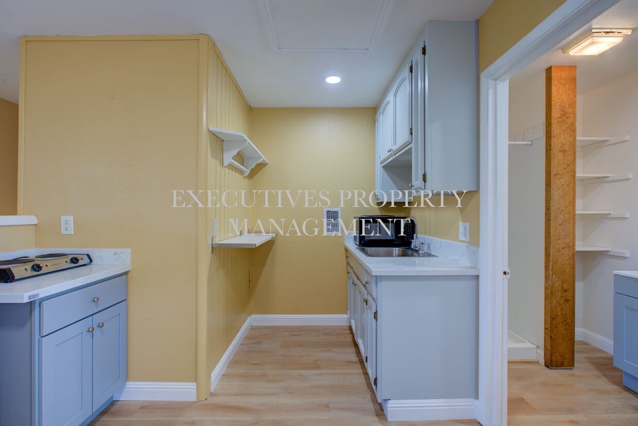 Photo - Studio for Rent || 3612 Hatch Rd., Merced